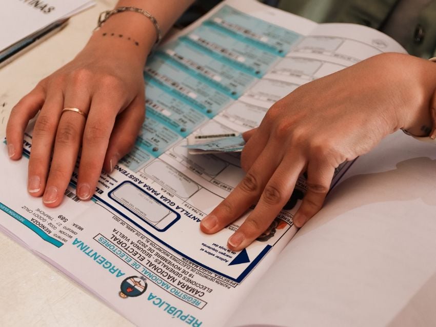 Notificarán a los delegados y autoridades de mesa 