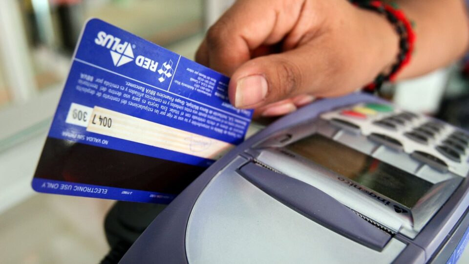 Duras críticas a la Tarjeta Alimentaria Provincial