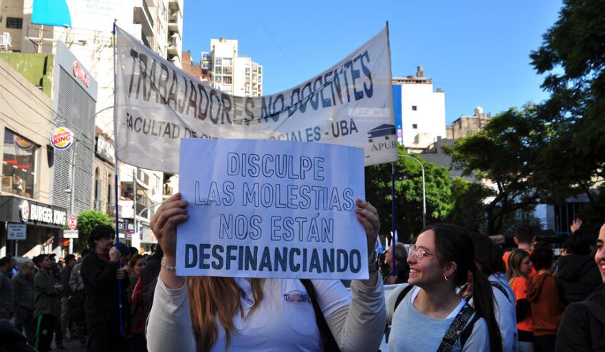 Docentes universitarios anunciaron un paro de 48 horas 