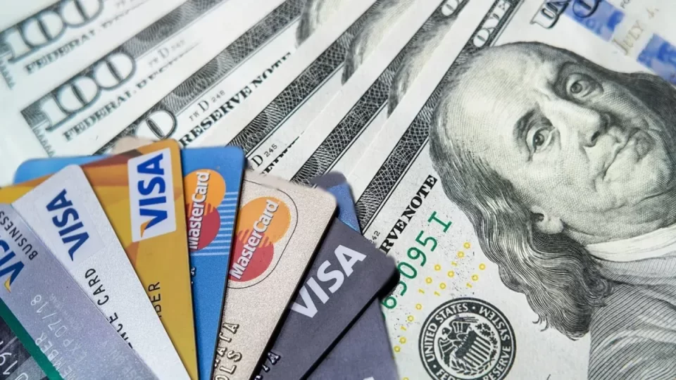 Cómo evitar el recargo del 30% en el Dólar Tarjeta 