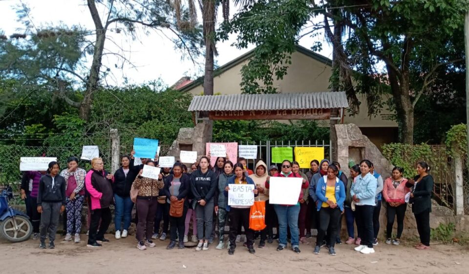 Prohibieron a un portero que maneje un colectivo escolar 
