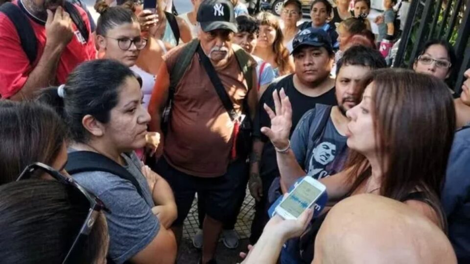 Dieron de baja 11 programas de asistencia social 