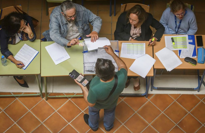 Cuándo cobrarán las autoridades de mesa 