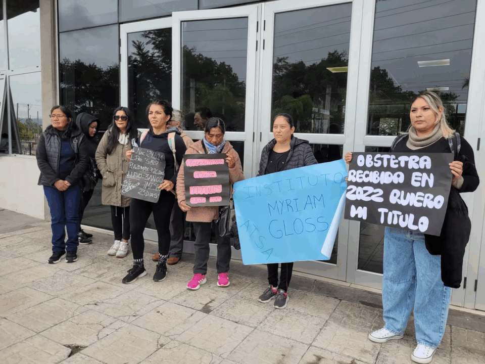 Reclamos por títulos sin validez nacional en los IES 