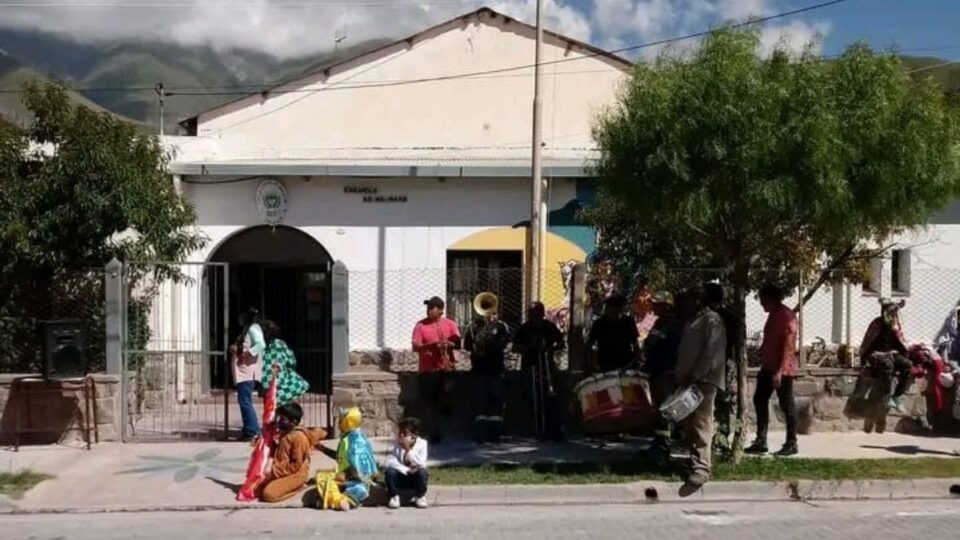 Solicitan suspender la jornada completa 