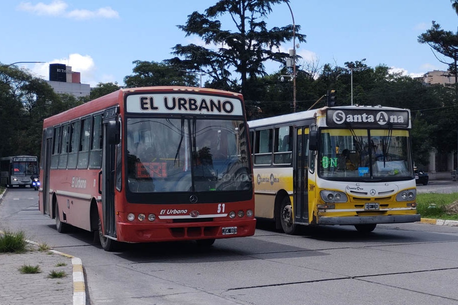 Malestar por un nuevo aumento en el pasaje de colectivos 