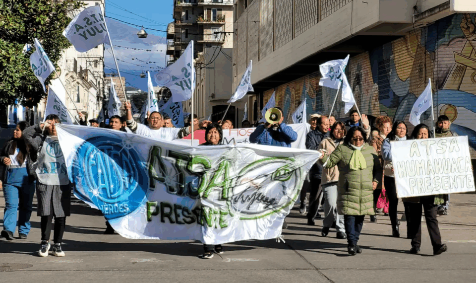 Trabajadores de la sanidad exigen mejoras salariales 
