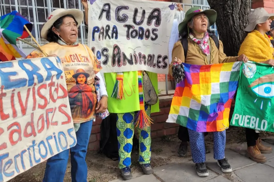 Comunidades Originarias denuncian contaminación 