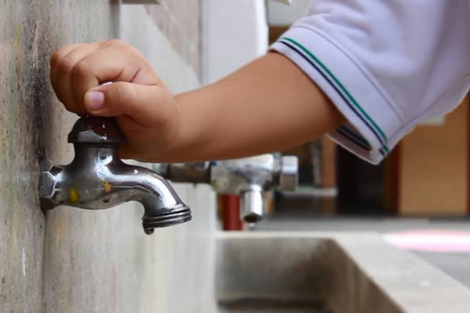 Yala y Los Nogales llevan casi un mes sin agua 