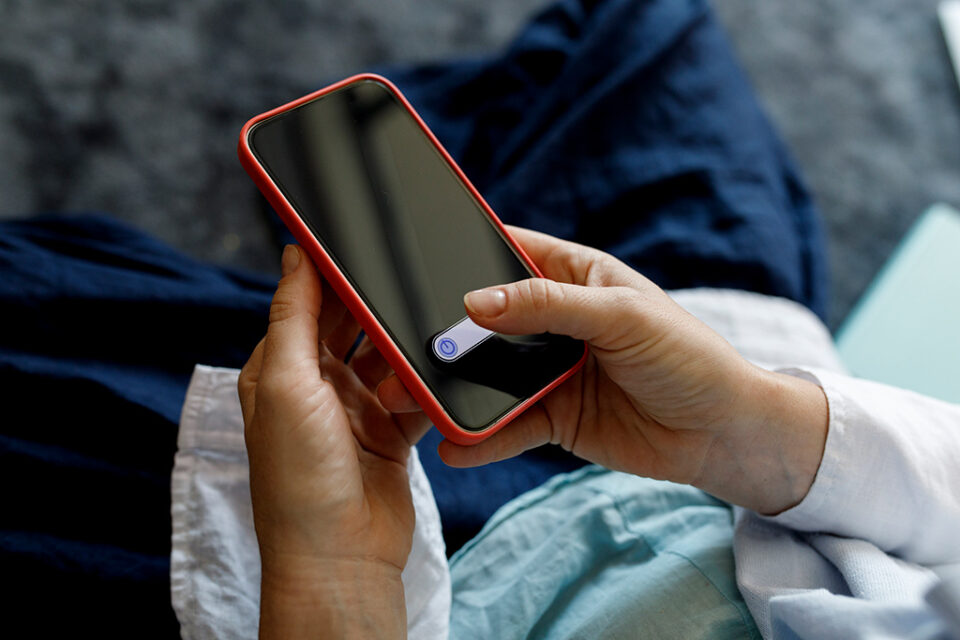 Cuáles son los beneficios de apagar el celular 