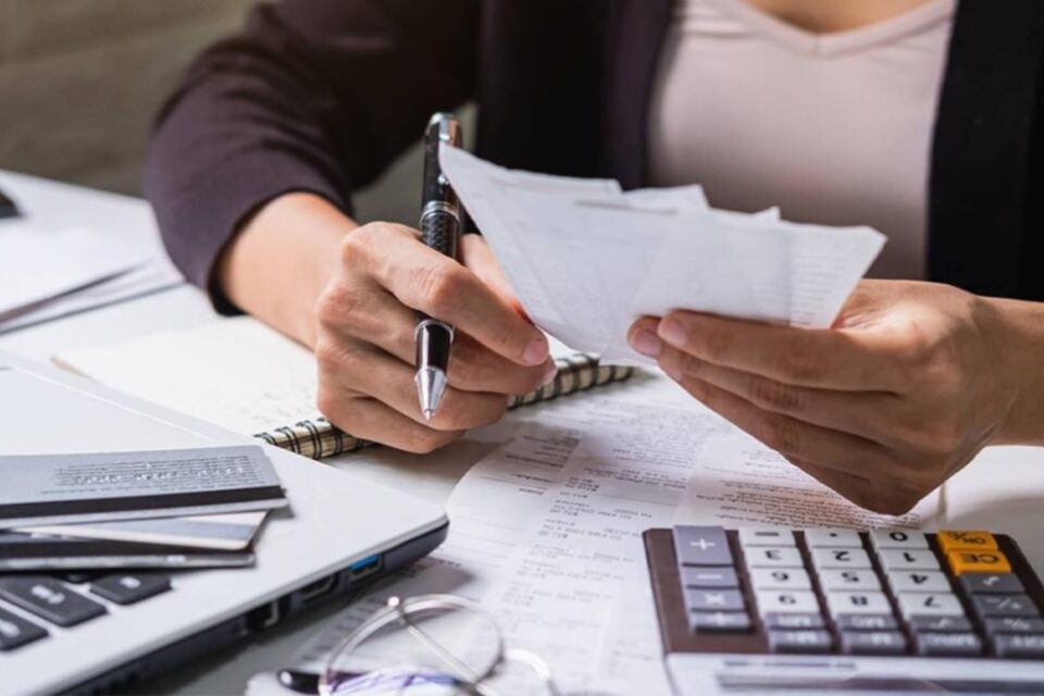 Los créditos se encarecen un 20% 