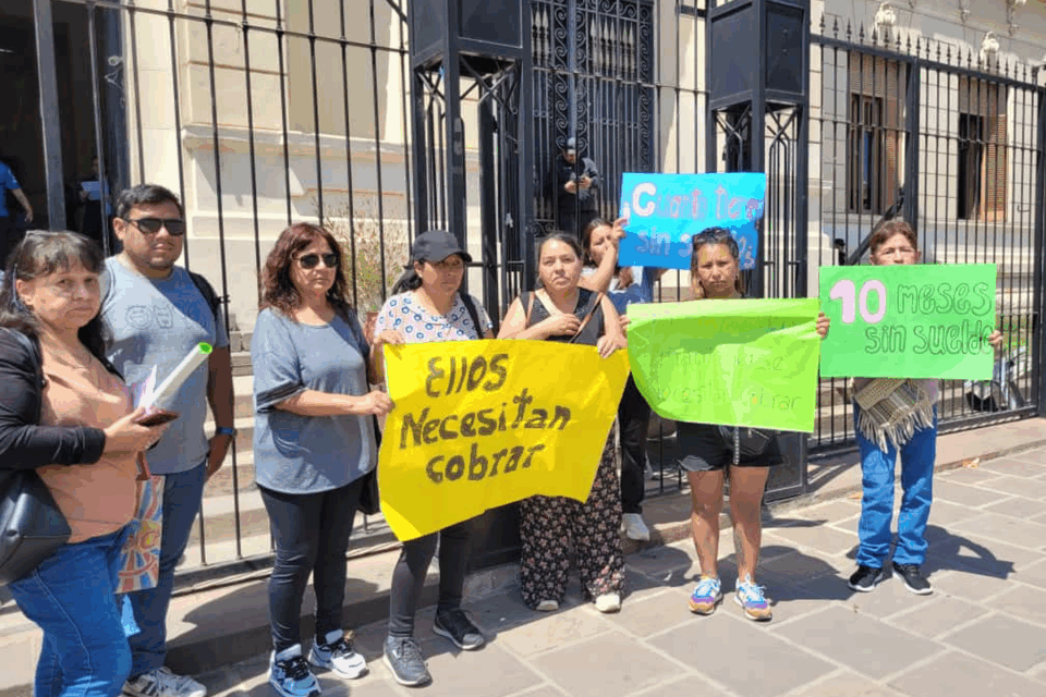 Trabajadores del Penitenciario no cobran sus sueldos  Trabajadores del Penitenciario no cobran sus sueldos