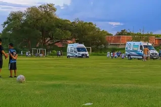Un hombre murió mientras jugaba un partido de fútbol  Un hombre murió mientras jugaba un partido de fútbol