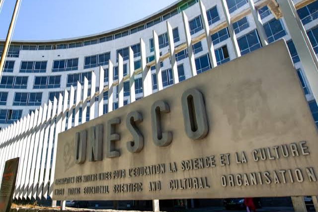 Hoy 4 de noviembre, Hoy 4 de Noviembre, Día Internacional de la UNESCO 
