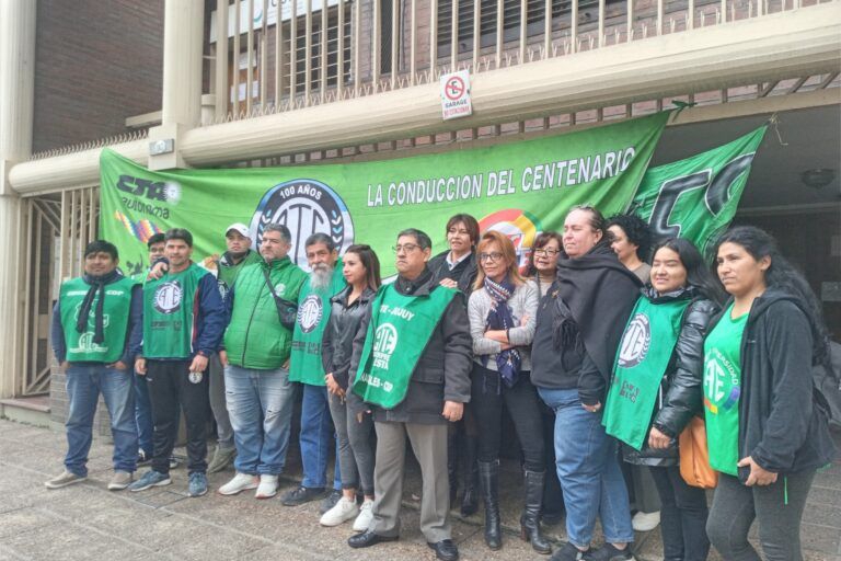 ATE comenzó un paro provincial y solicitó paritarias