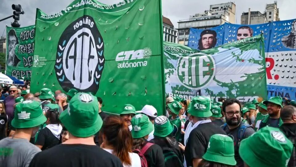 ATE anunció un paro y movilización