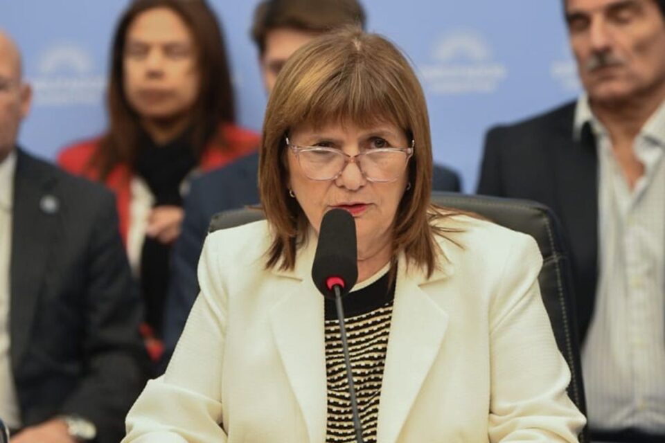Patricia Bullrich denunció a “Chiqui” Tapia ante la CONMEBOL 