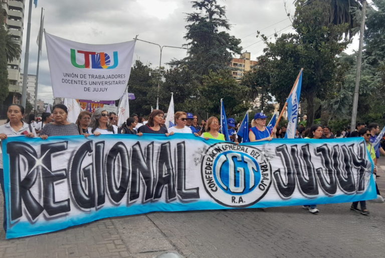 Gremios convocan a una marcha en contra de la Reforma Laboral 
