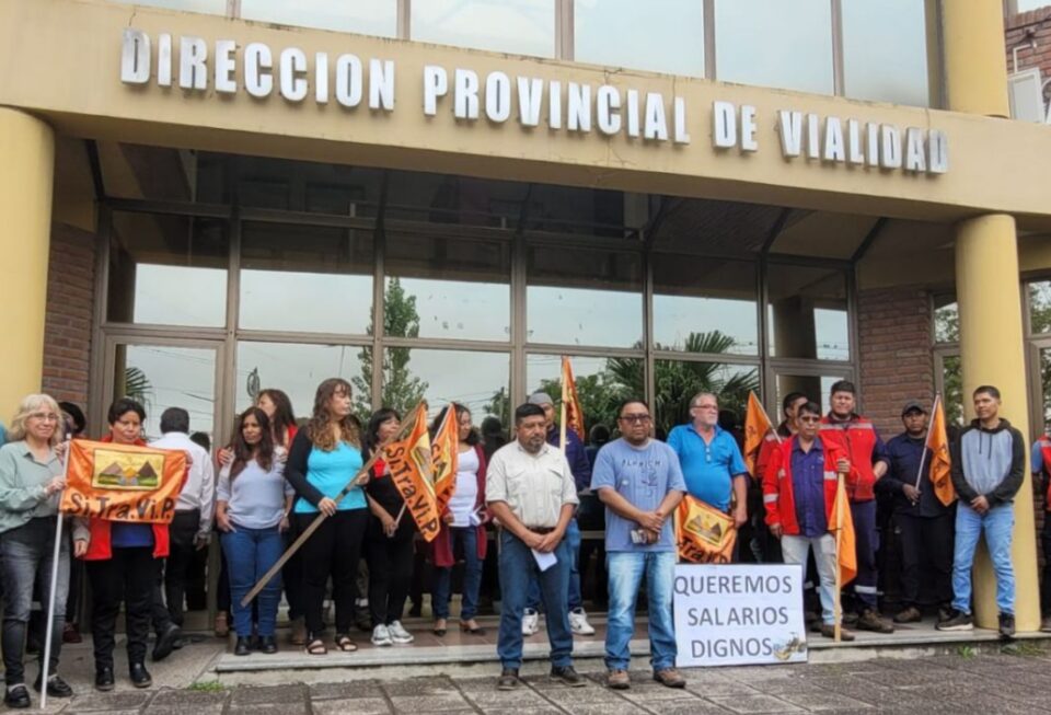 Trabajadores de Vialidad provincial comenzaron un paro 