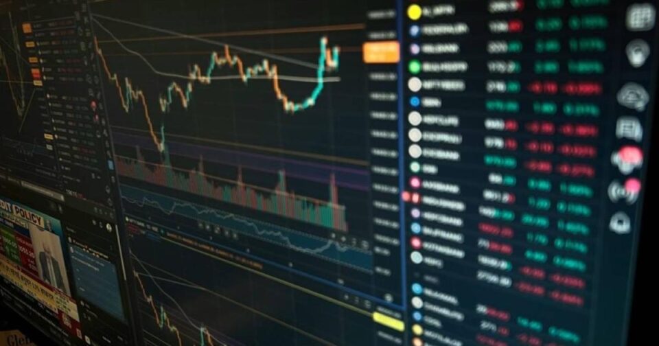 El riesgo país cae con fuerza y se acerca a los 450 puntos