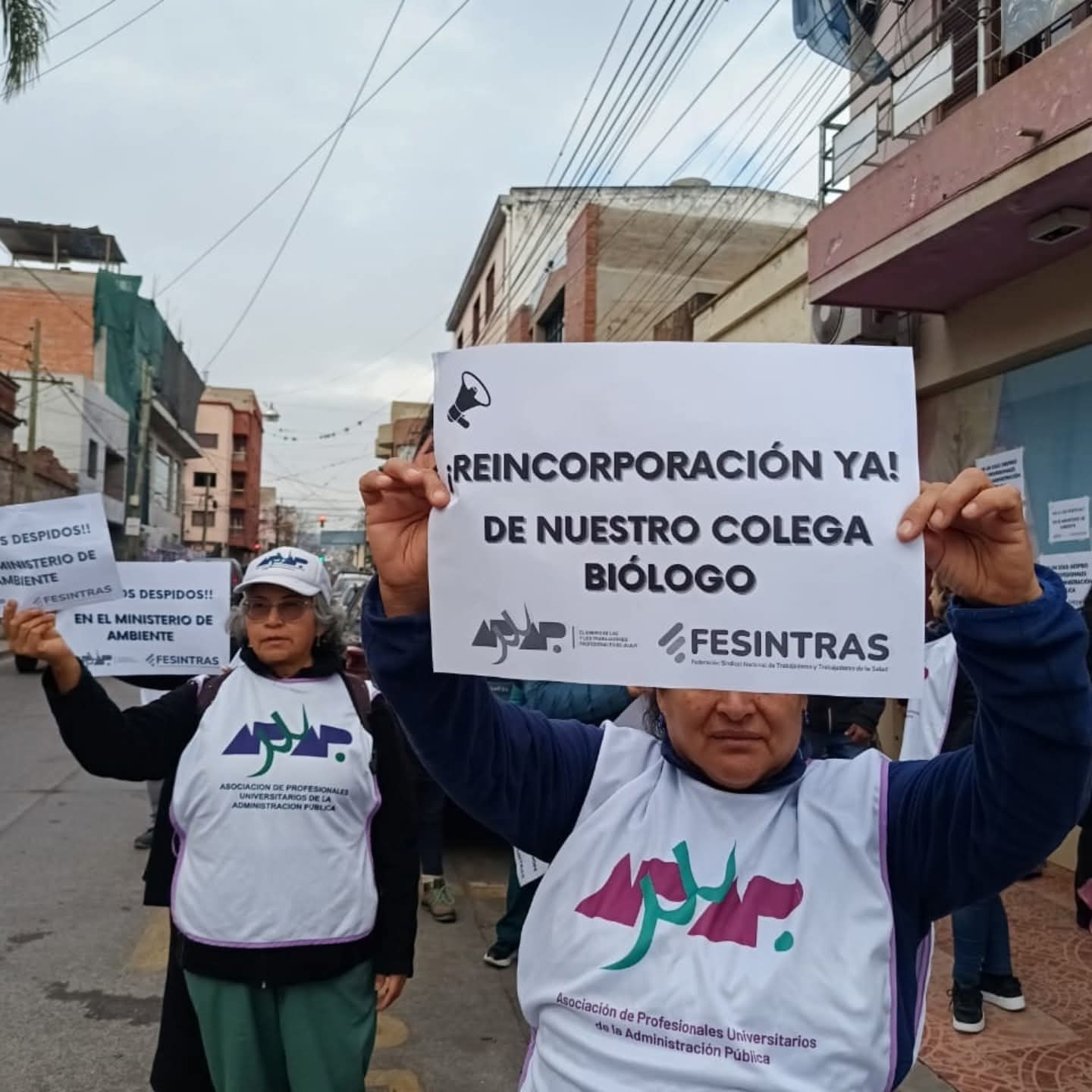 Piden la reincorporación de un trabajador del Ministerio de Ambiente 