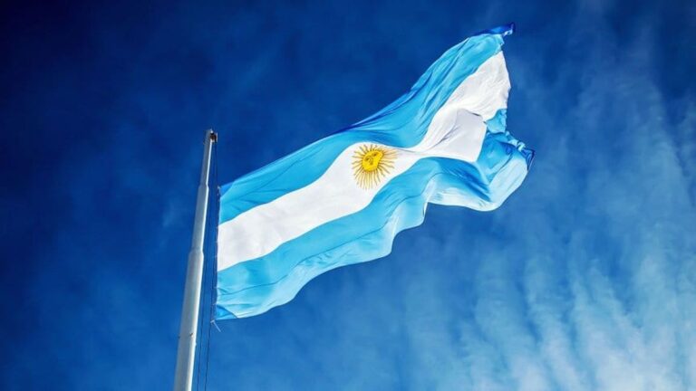 Hoy 20 de junio, Día de la Bandera 
