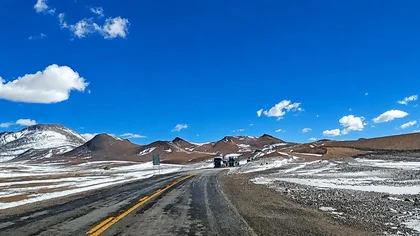 Por la alerta meteorológica cerraron el Paso de Jama