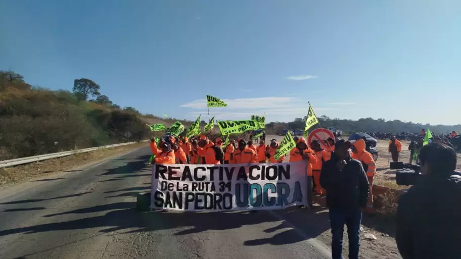 Protestan por la paralización de las obras en Ruta Nacional 34 