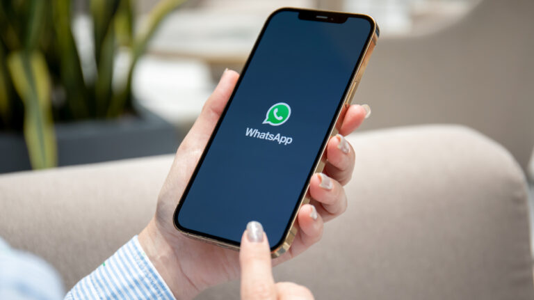 Lista de celulares que se quedan sin WhatsApp este mes