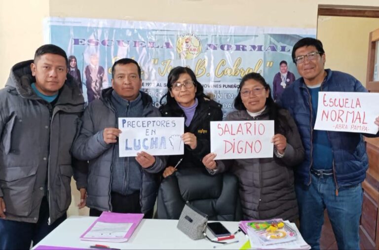 Preceptores reclaman por la unificación del pago a 18 horas