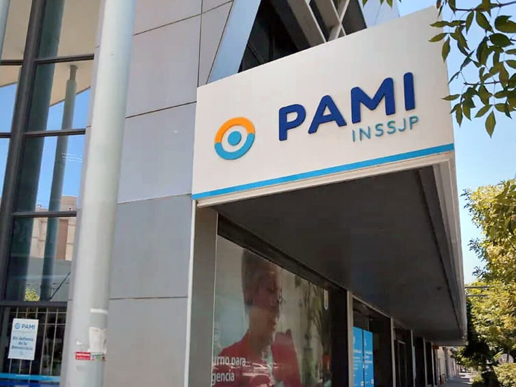 Médicos de PAMI realizan un paro por 48 horas